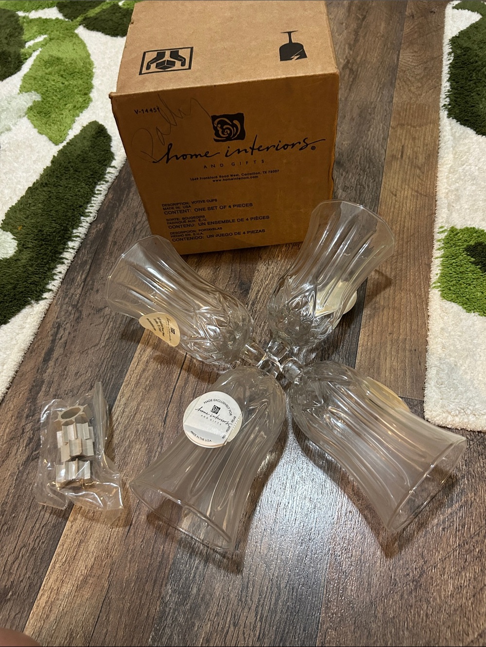 NIB Home Interiors Clear Glass Flower Lantern Shades - Set of 4